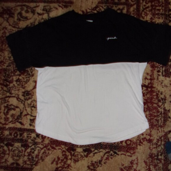 PINK Victorias secret size medium womens tee shirt t shirt vs logo black white - Picture 2 of 5